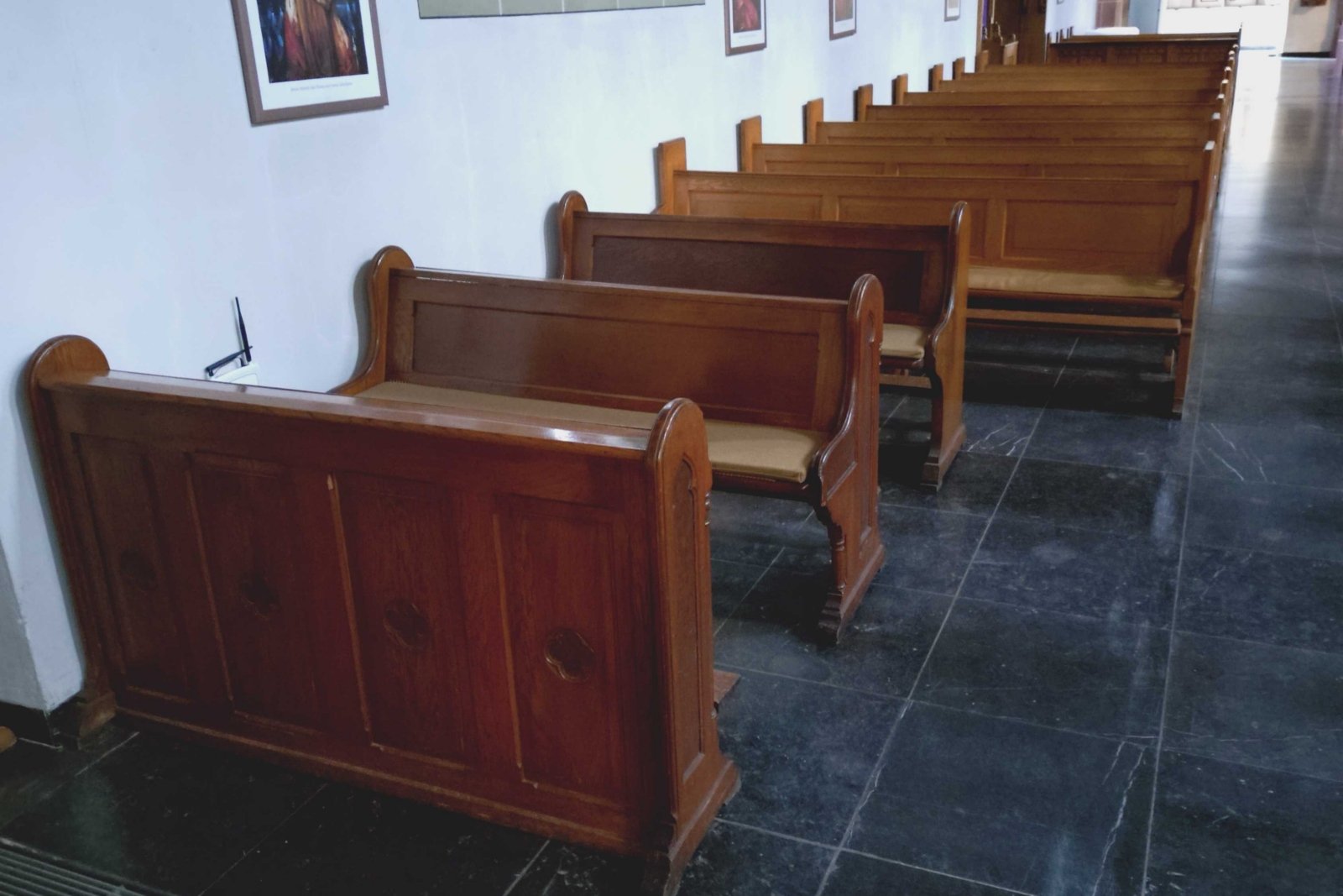 Bänke (c) J. Rohde