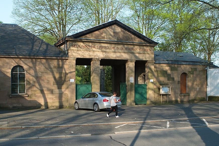 Friedhof Hochstraße (c) Atamari / CC-BY-SA-4.0 via Wikimedia Commons