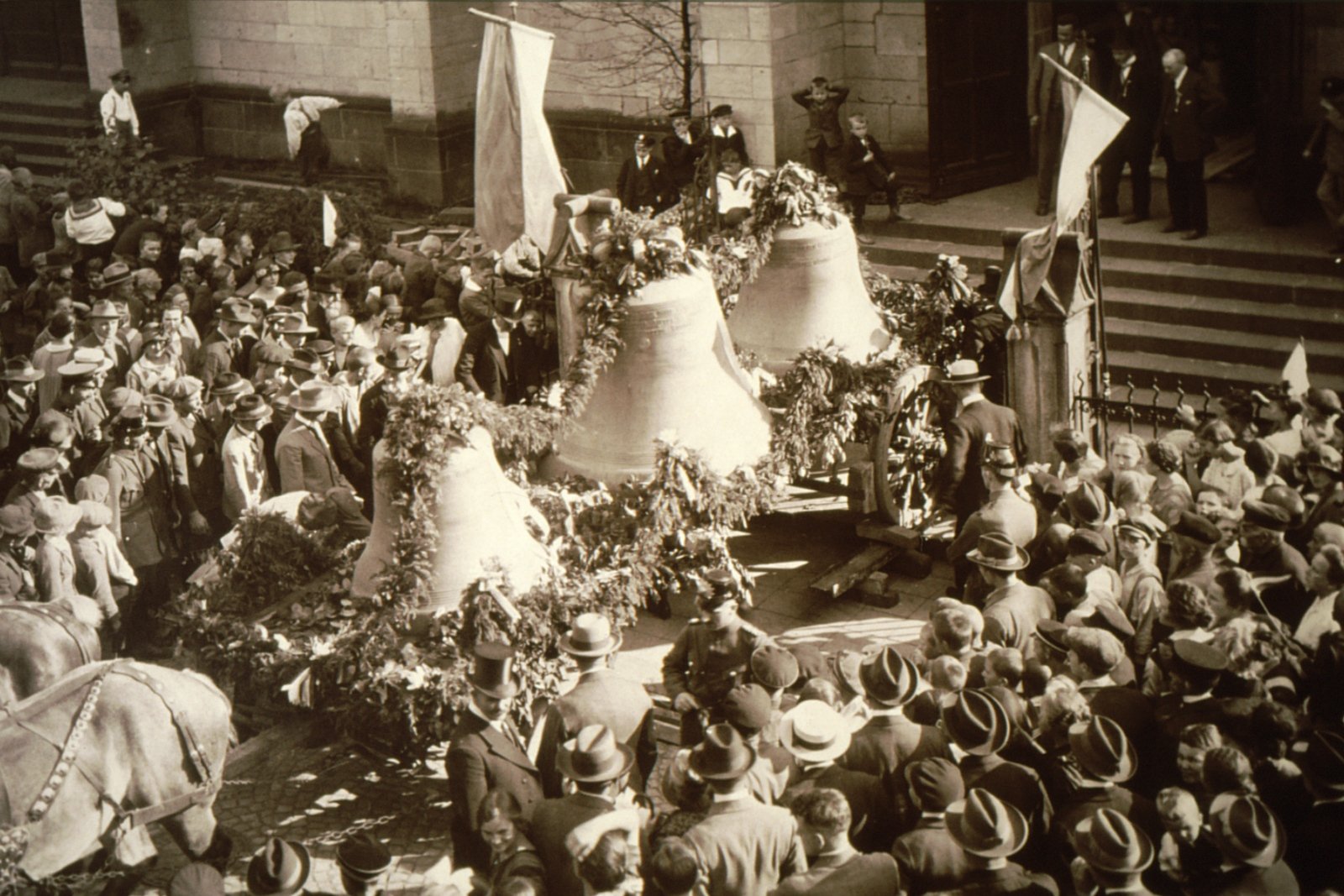 neue Glocken 1925 (c) Archiv St. Mariä Empfängnis