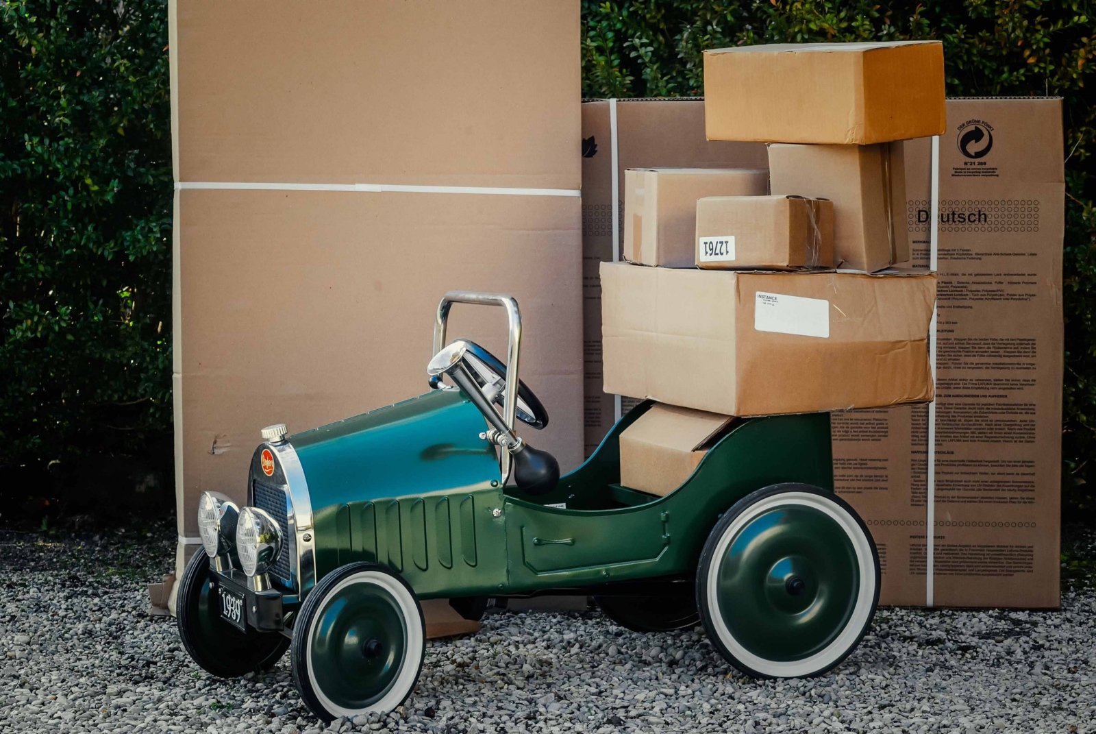 Umzugs-Transporter (c) siala / Pixabay.com - Lizenz / Pfarrbriefservice